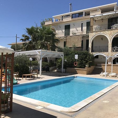 Villa Ceni - Appartamenti Con Camere, Cucina, Wc E Terrazza Sul Mare In Villa Con Piscina, Giardino E Parcheggio Marinella di Selinunte Buitenkant foto