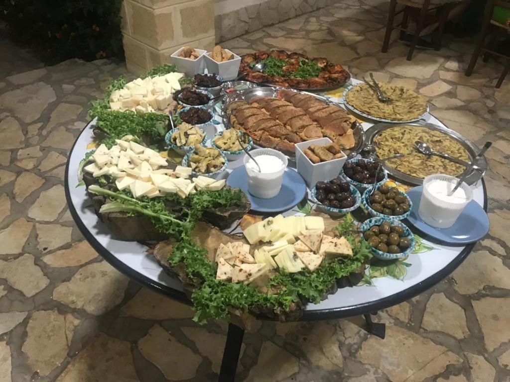 Villa Ceni - Appartamenti Con Camere, Cucina, Wc E Terrazza Sul Mare In Villa Con Piscina, Giardino E Parcheggio Marinella di Selinunte Buitenkant foto