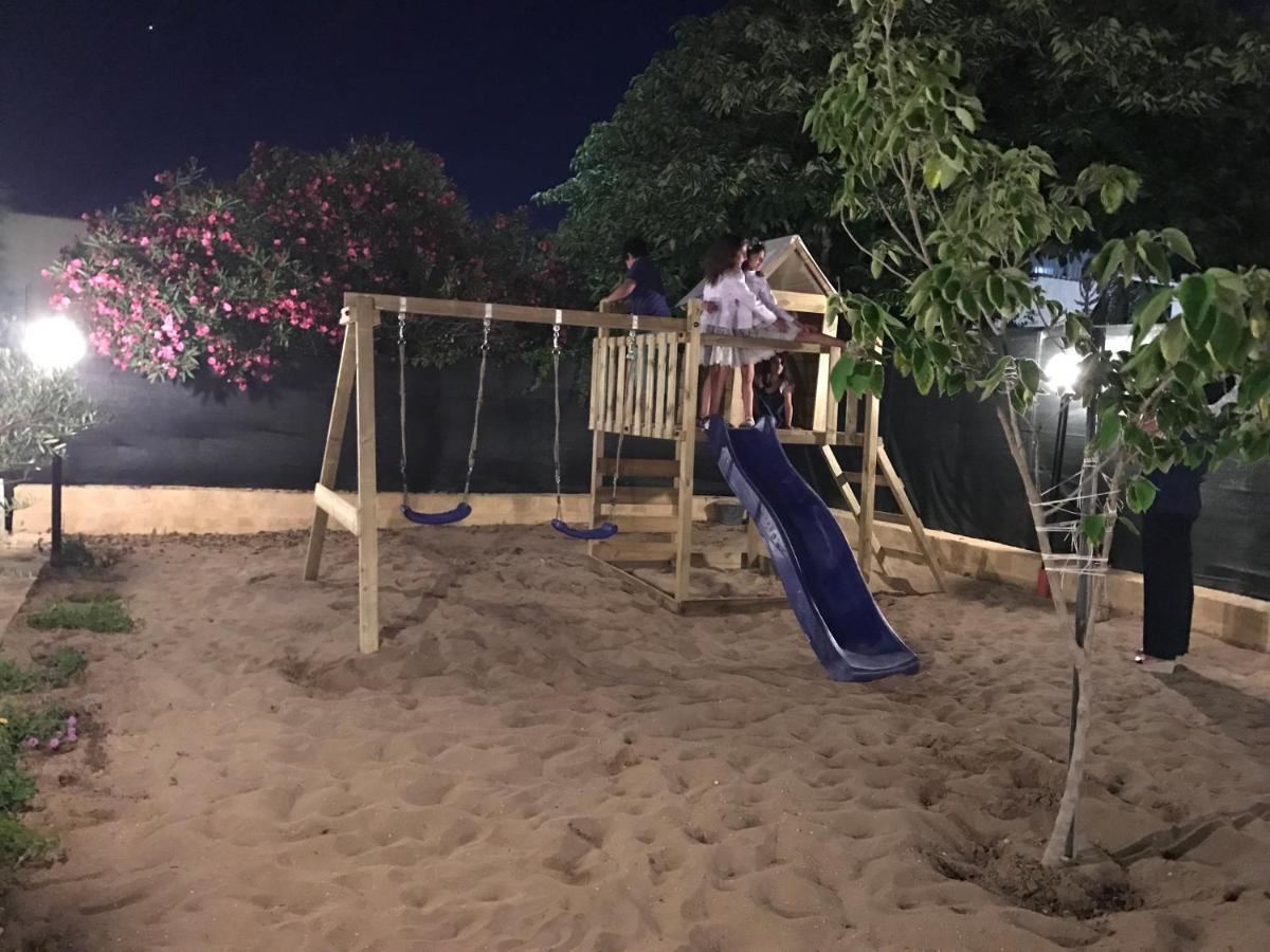 Villa Ceni - Appartamenti Con Camere, Cucina, Wc E Terrazza Sul Mare In Villa Con Piscina, Giardino E Parcheggio Marinella di Selinunte Buitenkant foto