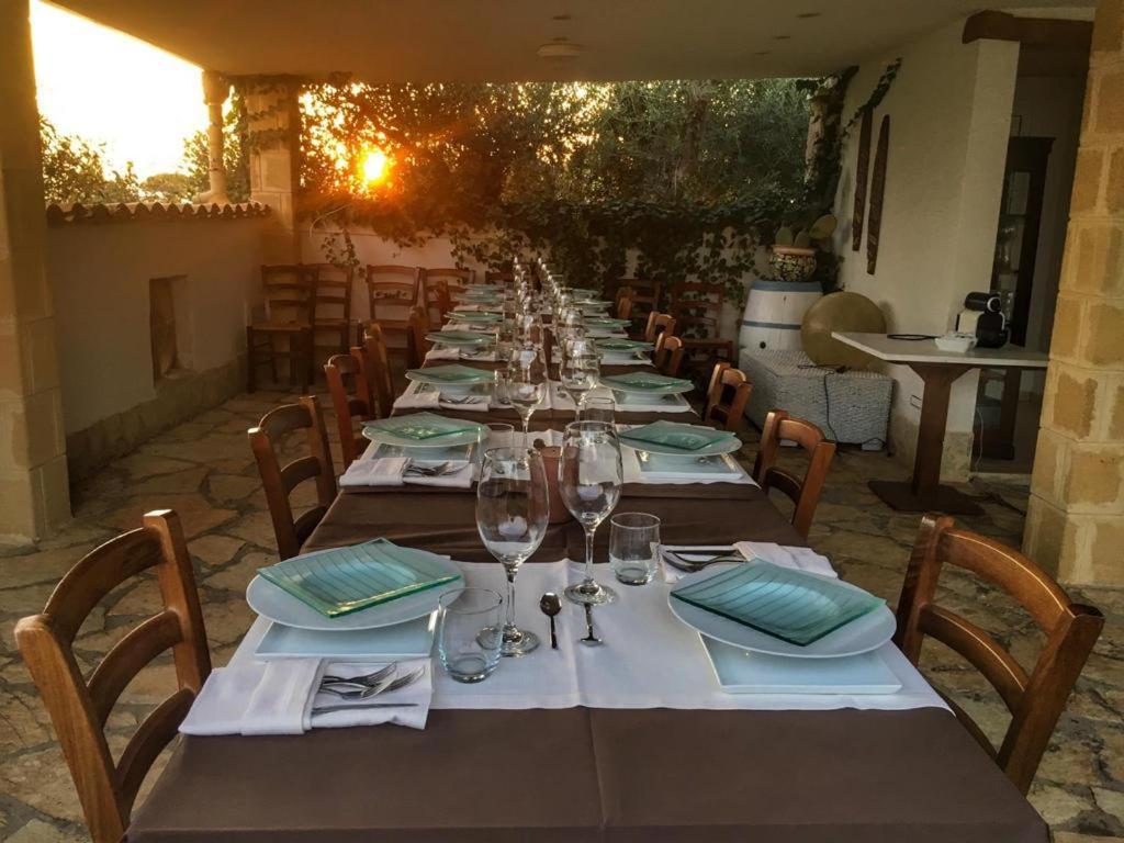Villa Ceni - Appartamenti Con Camere, Cucina, Wc E Terrazza Sul Mare In Villa Con Piscina, Giardino E Parcheggio Marinella di Selinunte Buitenkant foto