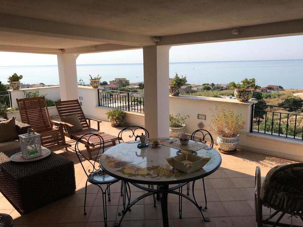 Villa Ceni - Appartamenti Con Camere, Cucina, Wc E Terrazza Sul Mare In Villa Con Piscina, Giardino E Parcheggio Marinella di Selinunte Buitenkant foto