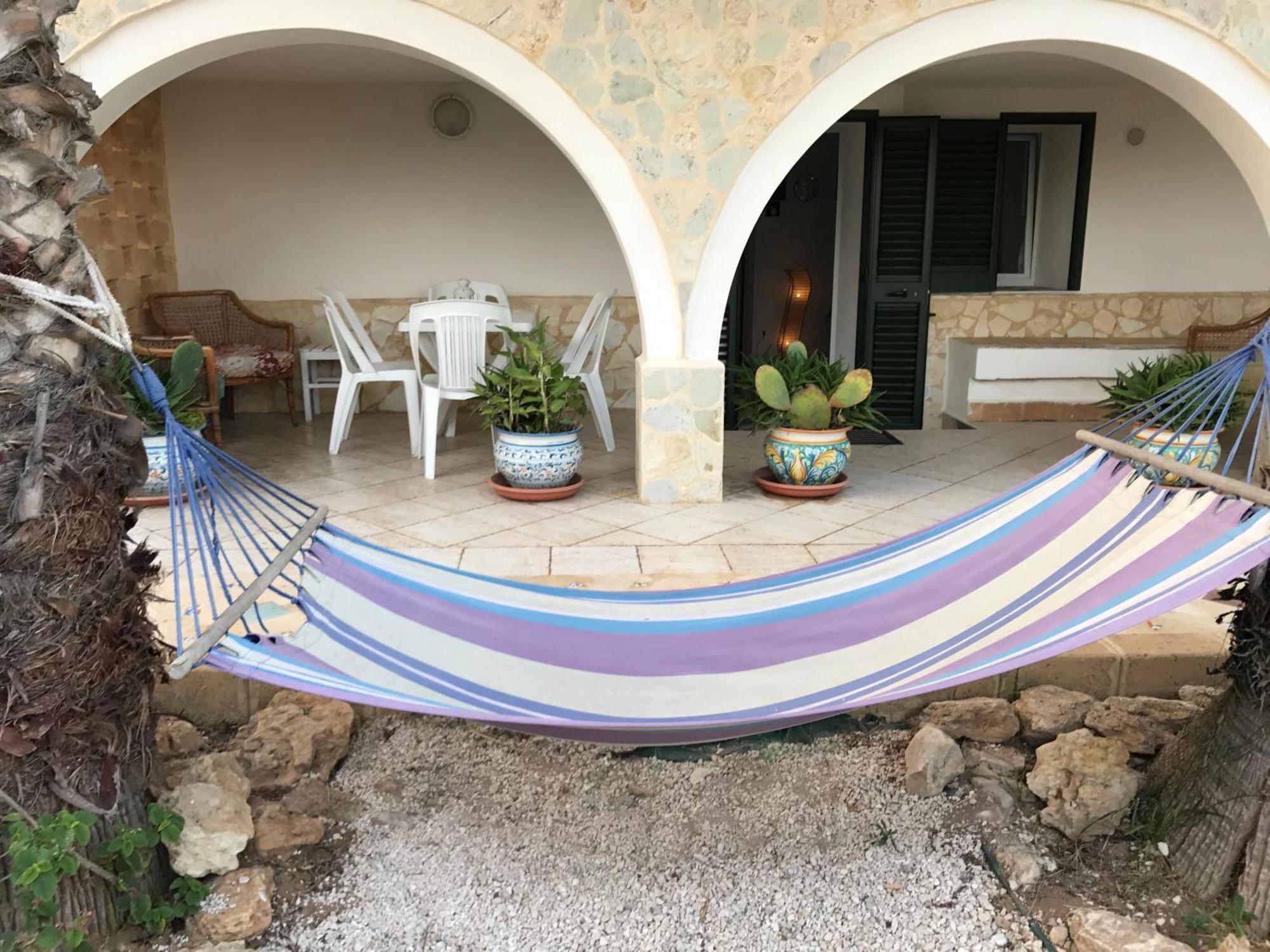 Villa Ceni - Appartamenti Con Camere, Cucina, Wc E Terrazza Sul Mare In Villa Con Piscina, Giardino E Parcheggio Marinella di Selinunte Buitenkant foto