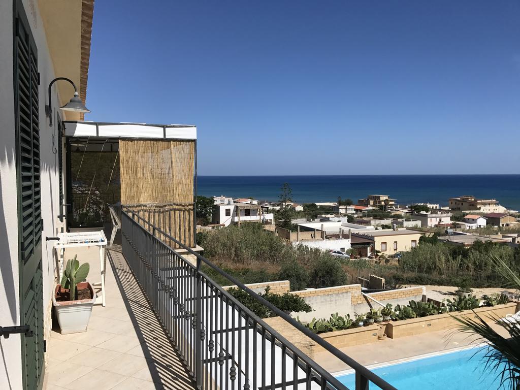 Villa Ceni - Appartamenti Con Camere, Cucina, Wc E Terrazza Sul Mare In Villa Con Piscina, Giardino E Parcheggio Marinella di Selinunte Buitenkant foto