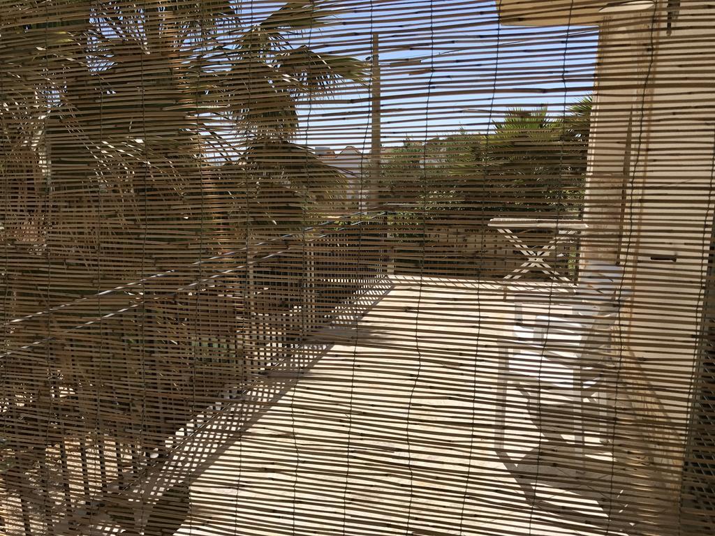 Villa Ceni - Appartamenti Con Camere, Cucina, Wc E Terrazza Sul Mare In Villa Con Piscina, Giardino E Parcheggio Marinella di Selinunte Buitenkant foto