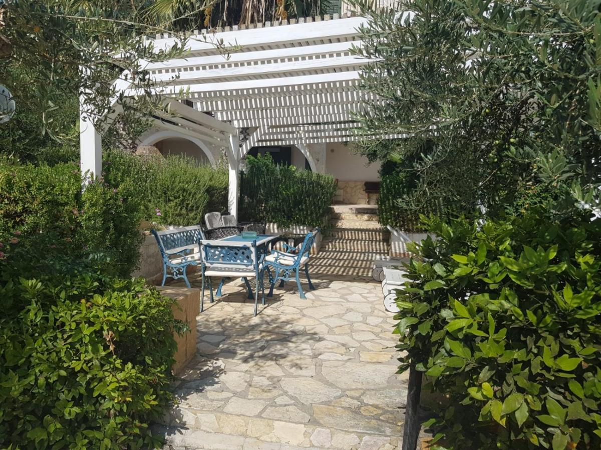 Villa Ceni - Appartamenti Con Camere, Cucina, Wc E Terrazza Sul Mare In Villa Con Piscina, Giardino E Parcheggio Marinella di Selinunte Buitenkant foto